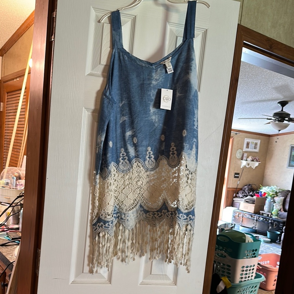 Blue and Cream Lace Fringe top